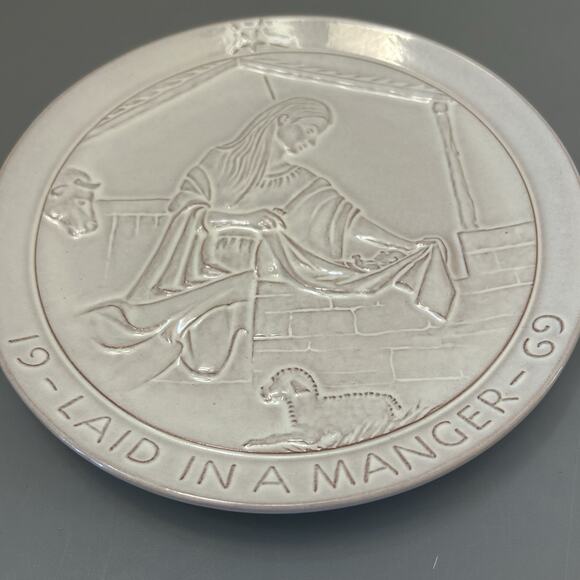 Frankoma 1969 Laid in a Manger Christmas Nativity Plate Signed John Frank VTG - Picture 2 of 5